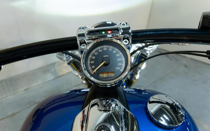 2015 Harley-Davidson Breakout®