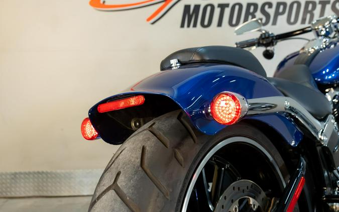 2015 Harley-Davidson Breakout®