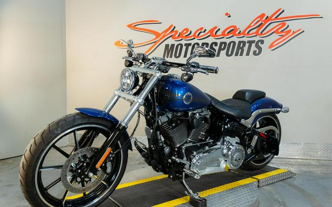 2015 Harley-Davidson Breakout®