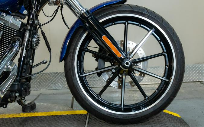 2015 Harley-Davidson Breakout®