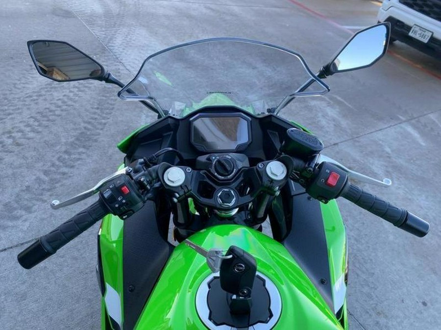 2026 Kawasaki Ninja® 500 SE ABS