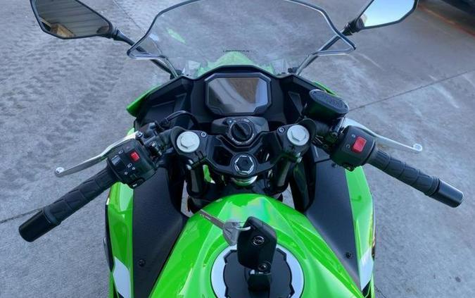 2026 Kawasaki Ninja® 500 SE ABS