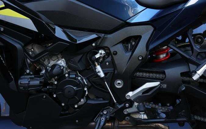 2025 BMW S 1000 XR