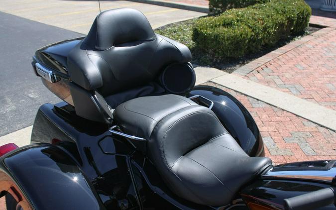 2024 Harley-Davidson Tri Glide Ultra Trike FLHTCUTG