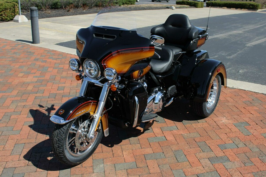 2024 Harley-Davidson Tri Glide Ultra Trike FLHTCUTG