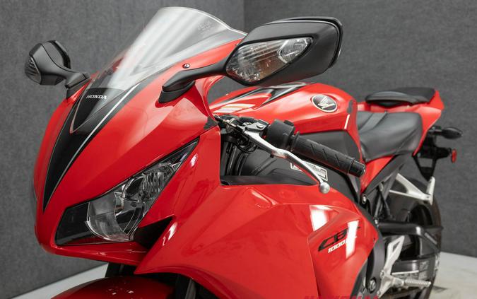 2015 HONDA CBR1000RR