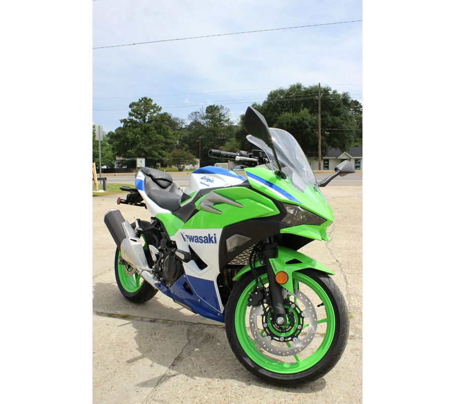 2024 Kawasaki Ninja® ZX™-4RR 40th Anniversary Edition ABS