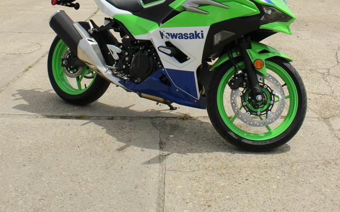 2024 Kawasaki Ninja® ZX™-4RR 40th Anniversary Edition ABS