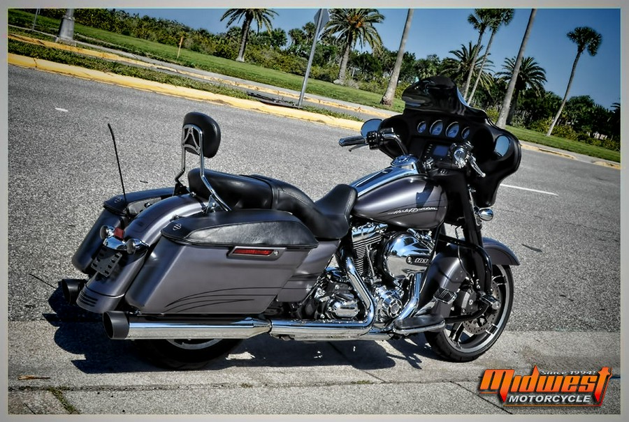 2015 Harley-Davidson® STREET GLIDE SPECIAL