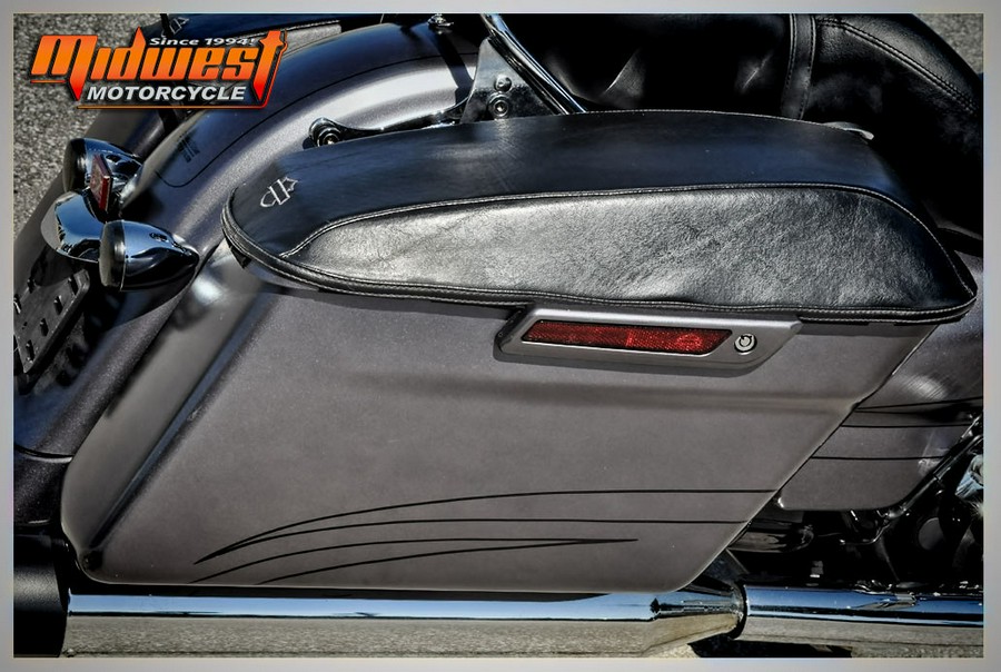 2015 Harley-Davidson® STREET GLIDE SPECIAL