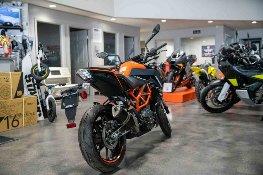 2023 KTM 390 Duke