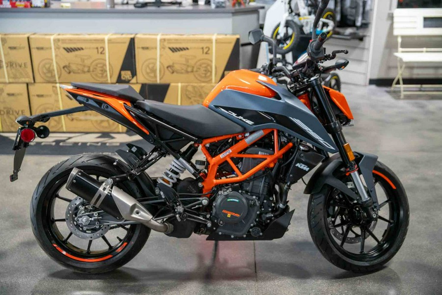 2023 KTM 390 Duke