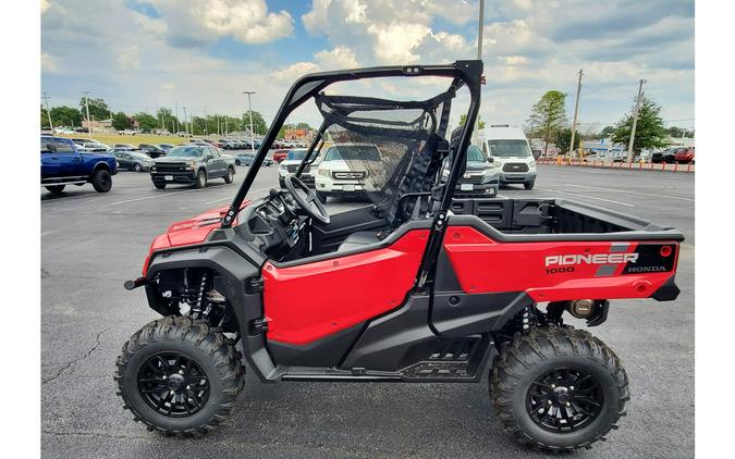 2024 Honda Pioneer 1000 Deluxe