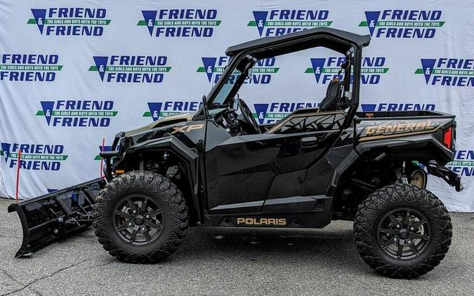 2022 Polaris® General 1000 Deluxe