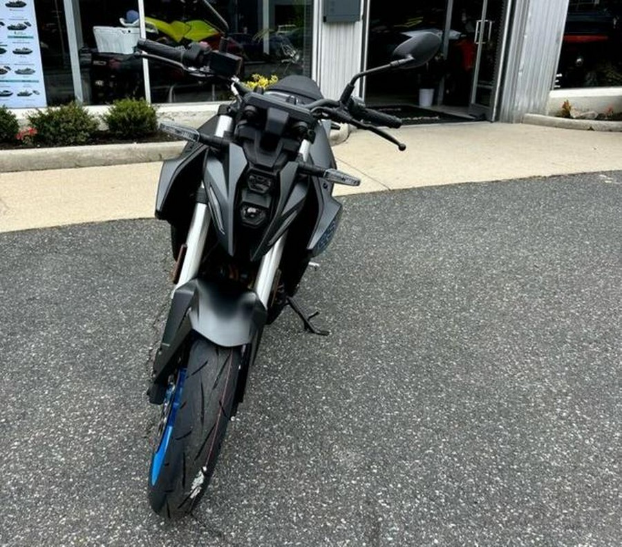 2024 Suzuki GSX-8S