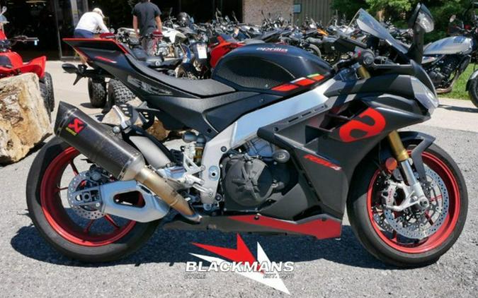 2023 Aprilia RSV4 1100