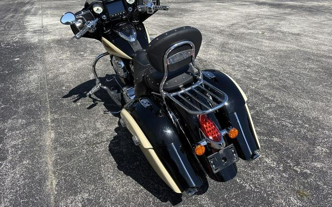 2019 Indian Motorcycle® Chieftain® Classic Thunder Black / Ivory Cream