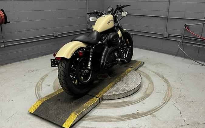 2015 Harley-Davidson® XL883N - Sportster® Iron 883™