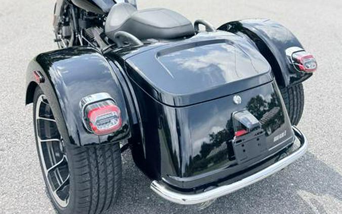 2026 Harley-Davidson® FLTRT - Road Glide® 3