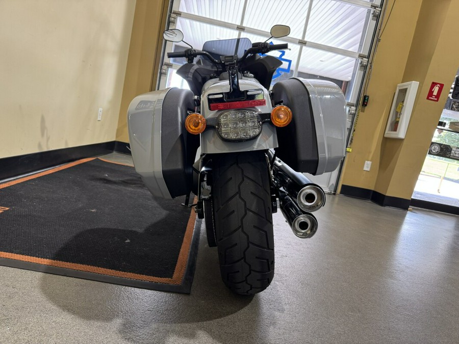 FXLRST 2024 Low Rider™ ST