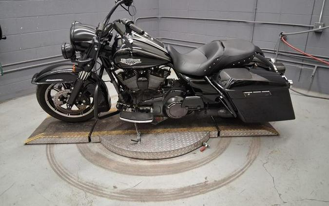 2016 Harley-Davidson® FLHR - Road King®