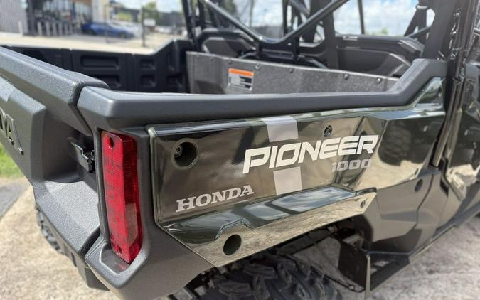 2025 Honda® Pioneer 1000-6 Deluxe Crew