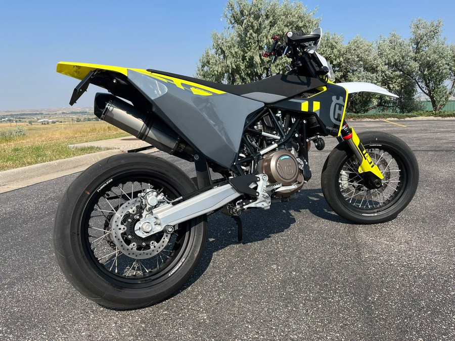 2023 Husqvarna 701 Supermoto