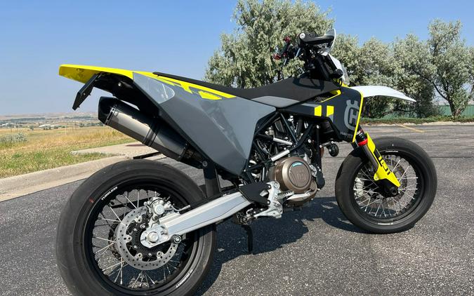 2023 Husqvarna 701 Supermoto