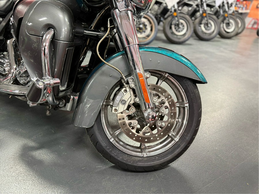 2015 Harley-Davidson CVO™ Limited