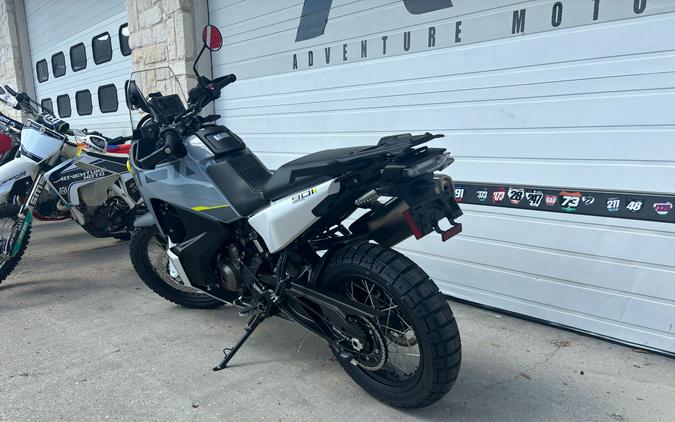 2025 Husqvarna Norden 901