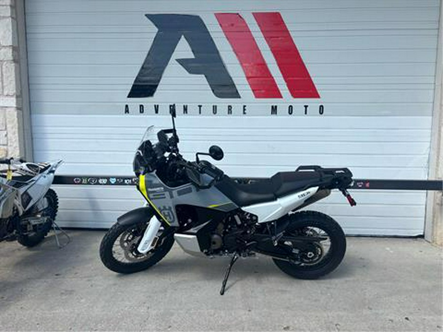 2025 Husqvarna Norden 901