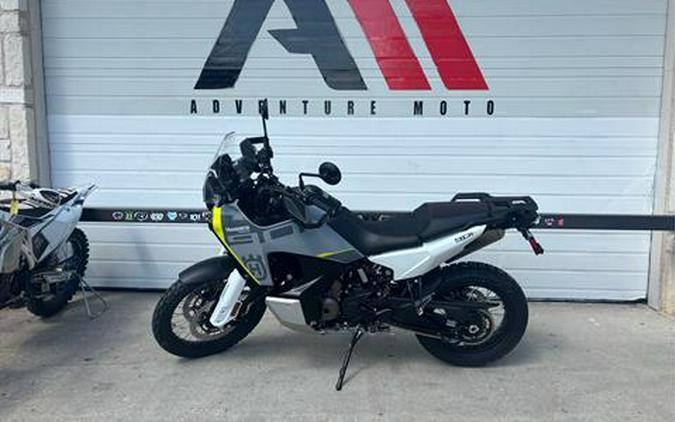 2025 Husqvarna Norden 901