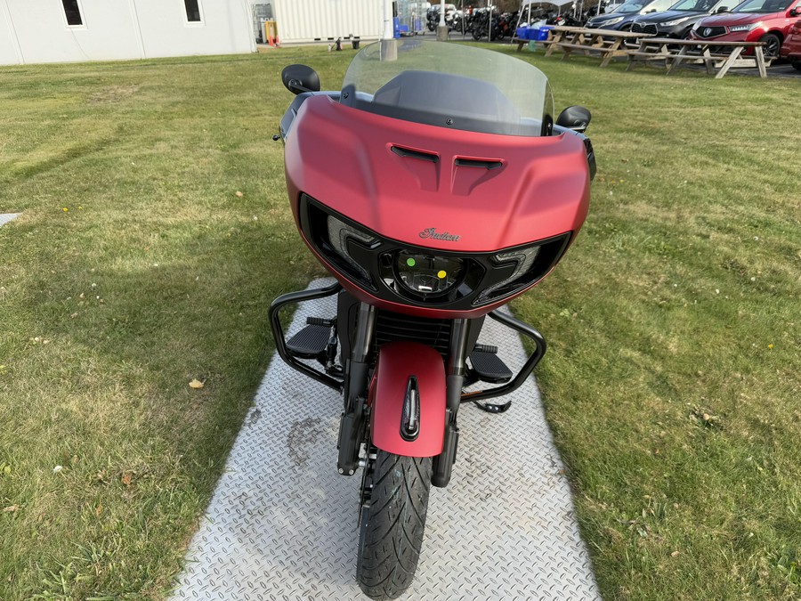 2026 Indian Motorcycle Challenger Dark Horse 112 + PowerBand Audio Package