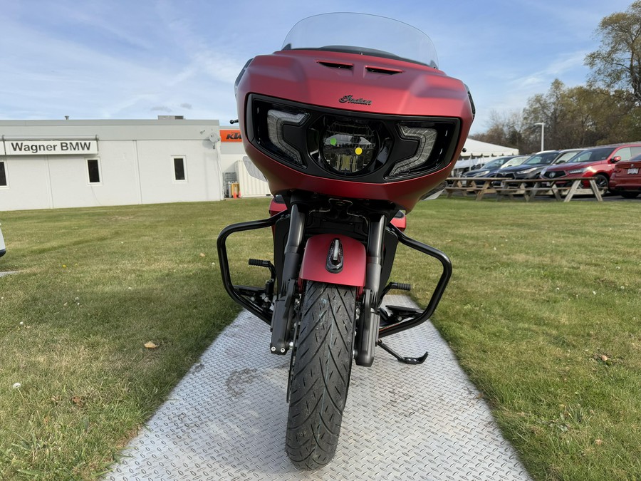 2026 Indian Motorcycle Challenger Dark Horse 112 + PowerBand Audio Package