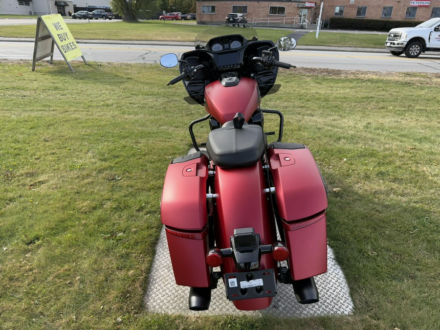 2026 Indian Motorcycle Challenger Dark Horse 112 + PowerBand Audio Package