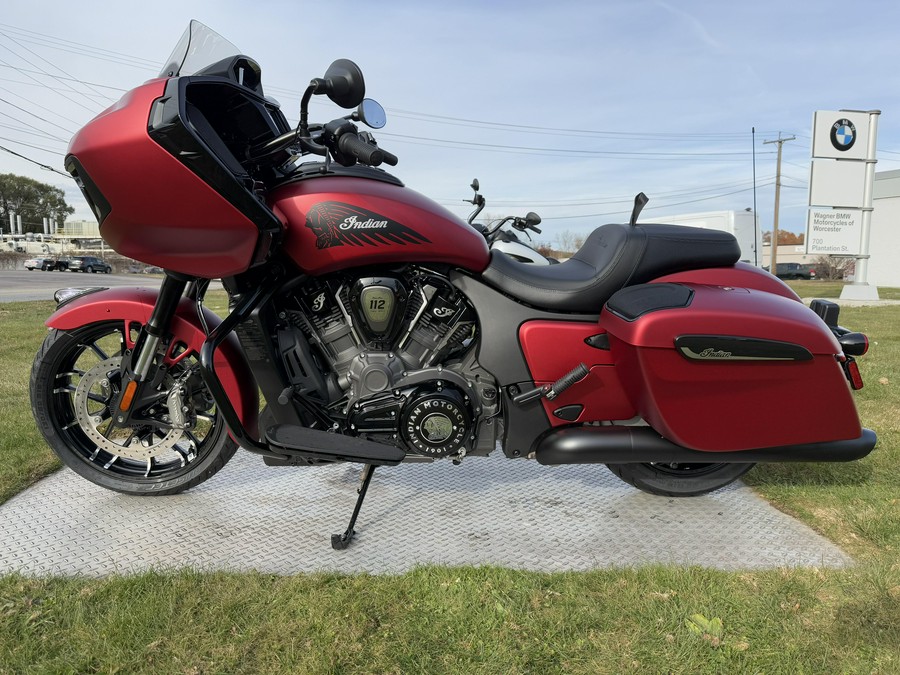 2026 Indian Motorcycle Challenger Dark Horse 112 + PowerBand Audio Package