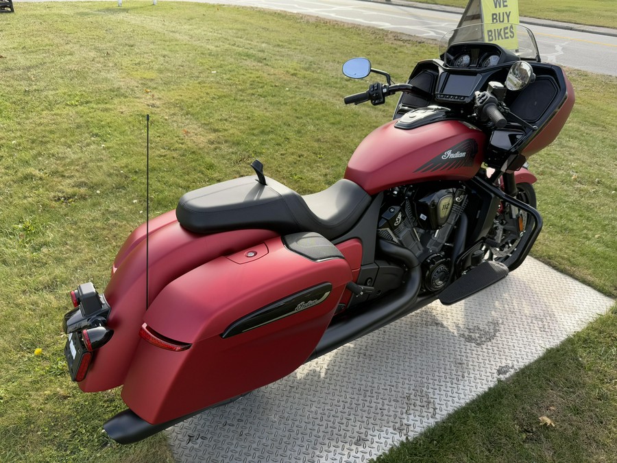 2026 Indian Motorcycle Challenger Dark Horse 112 + PowerBand Audio Package