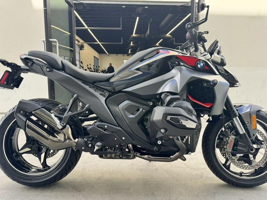 2026 BMW R 1300 R Option 719 Kilauea