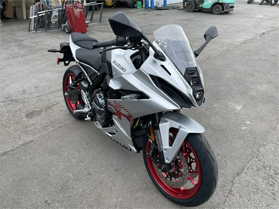 2024 Suzuki GSX-8R