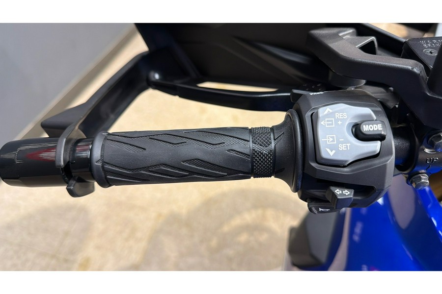 2024 V-STROM 1050DE ADVENTURE - Suzuki