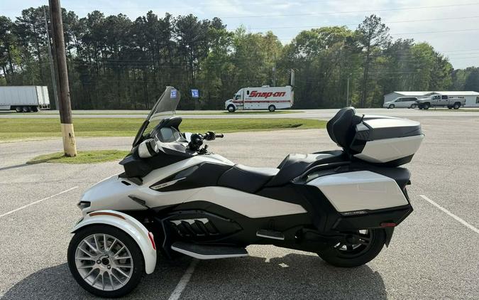 2026 Can-Am® Spyder RT Limited Platine