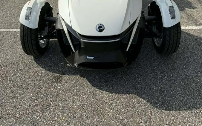2026 Can-Am® Spyder RT Limited Platine