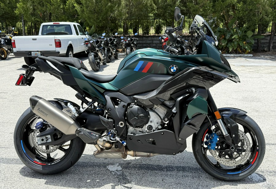 2026 BMW M 1000 XR
