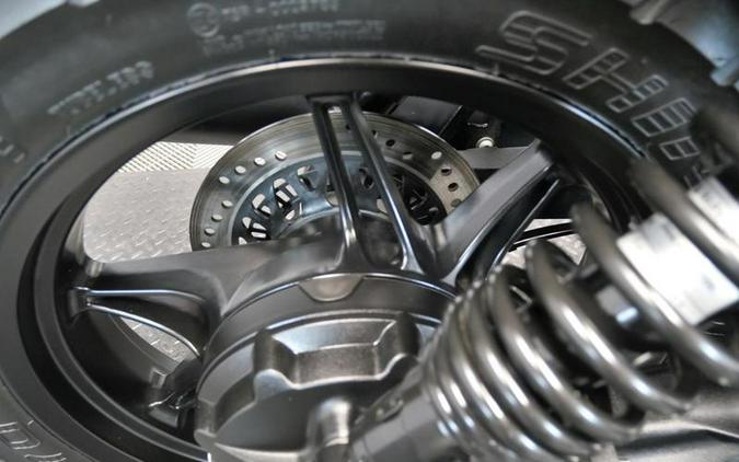 2022 Moto Guzzi V7 Stone E5