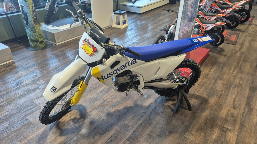 2027 Husqvarna FC 450 - 38173