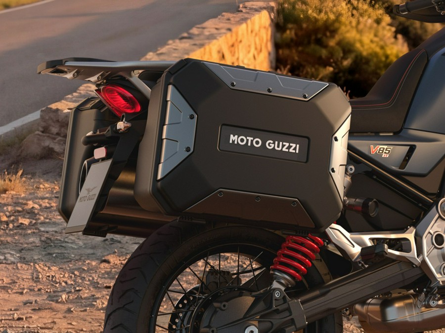 2026 Moto Guzzi V85 TT Travel