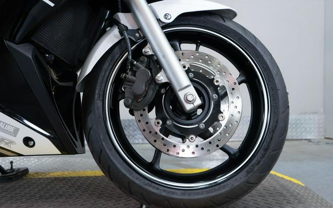 2013 Yamaha FZ6R