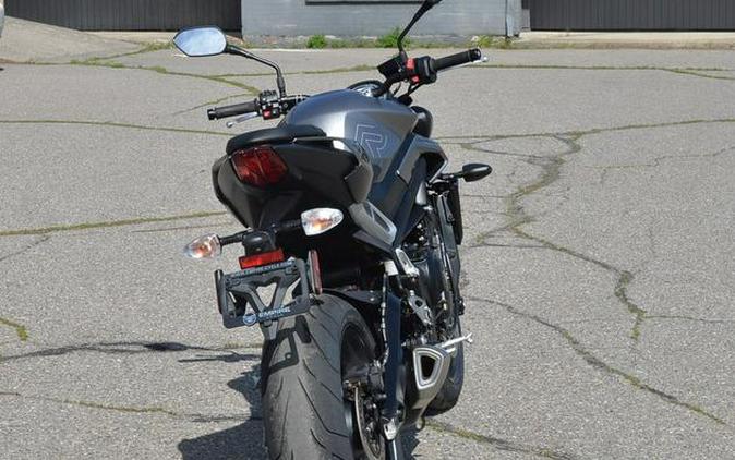 2024 Triumph Street Triple 765 R Silver Ice