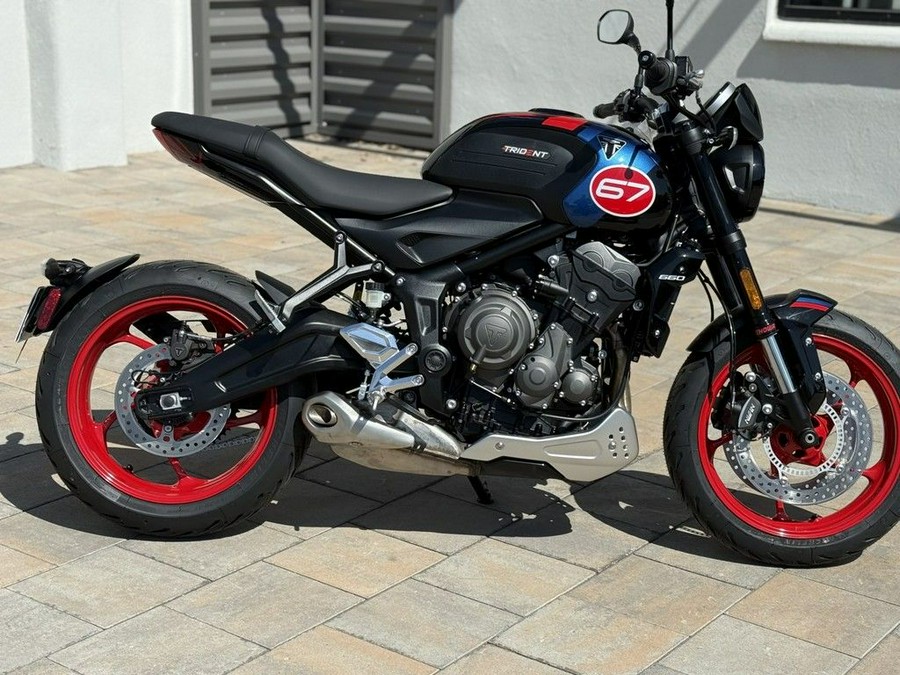 2026 Triumph Trident 660 Triple Tribute Edition Sapphire Black and Cobalt Blue