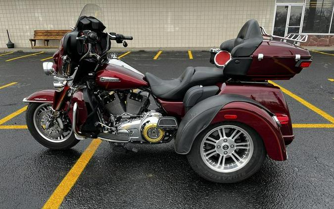 2016 Harley-Davidson® FLHTCUTG - Tri Glide® Ultra